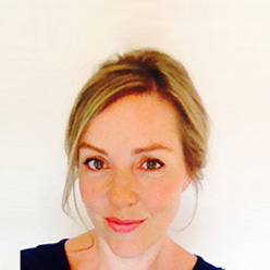 Headshot of Lorraine